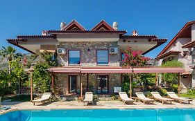 Vira Suites Hotel